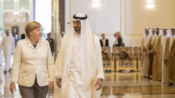 قادمة من السعودية.. ميركل تصل الإمارات في زيارة رسمية