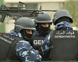 الرمثا .. هروب 3 موقوفين بقضية سرقة الشيكات من نافذة نظارة المحكمة