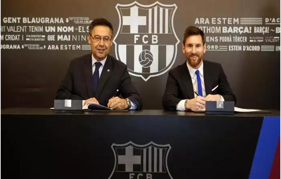 ميسي باق مع برشلونة و٧٠٠مليون يورو قيمة فسخ عقدة.