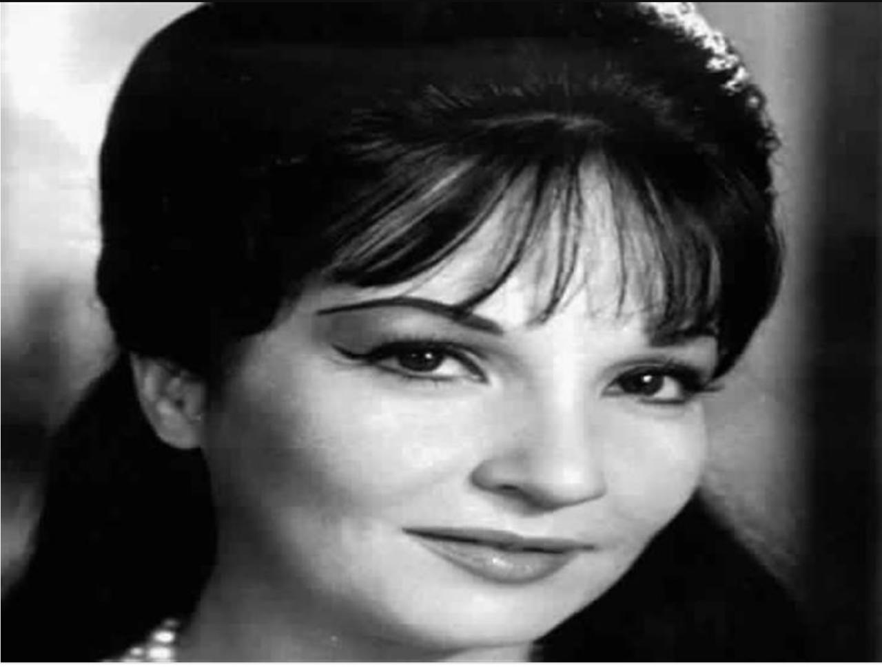 وفاة الفنانة شادية عن عمر يناهز 86 عاما.
