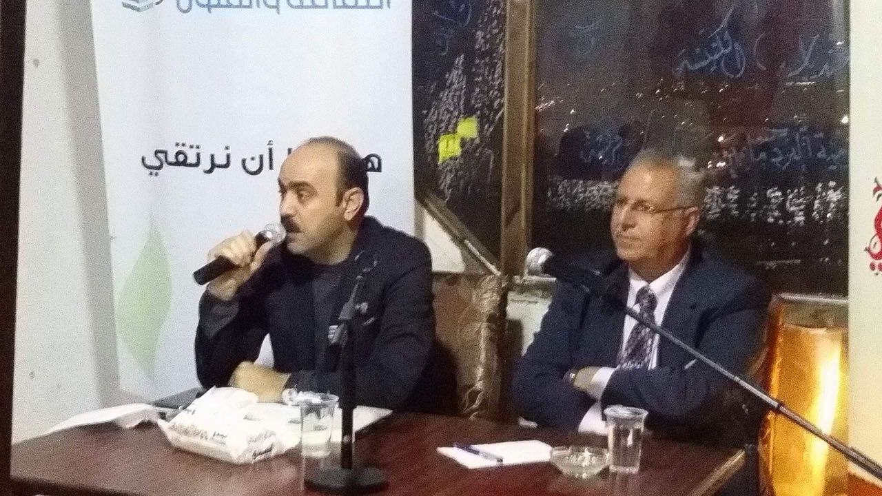 محاضرة الإشاعة والاعلام بمنتدى البيت العربي الثقافي.