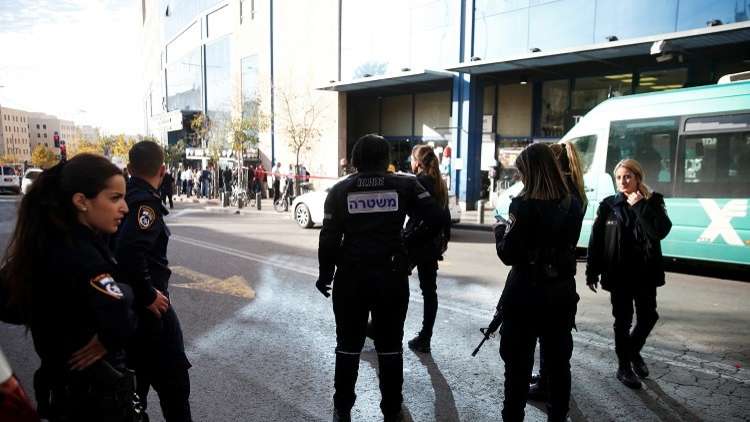 إصابة شرطي وجنديين إسرائيليين بحادث دهس في عكا