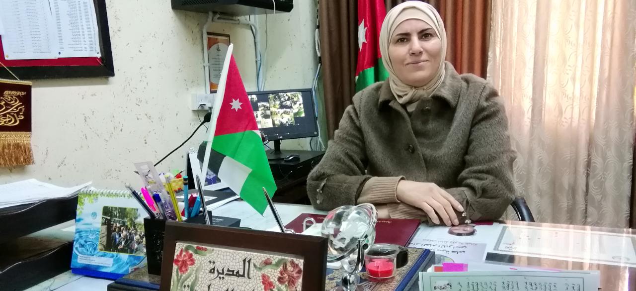 مديرة مدرسة ام حذيفه الاساسيه للبنات خوله البداينه.... صاحبة الأيادي البيضاء المعطاء التى رعت الاجيال.