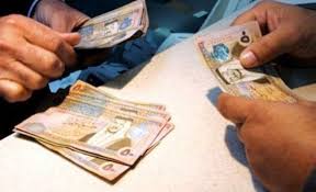 الضريبة توزع مخصصات الدعم لذوي نزلاء مراكز الاصلاح