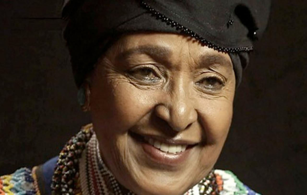 وفاة زوجة الرئيس المناضل ......مانديلا.