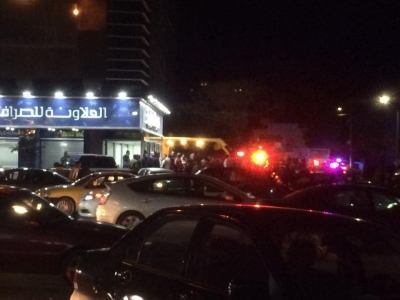 منفذ عملية السطو على محل الصرافة بالجاردنز استعمل  مسدساً بلاستيكياً 