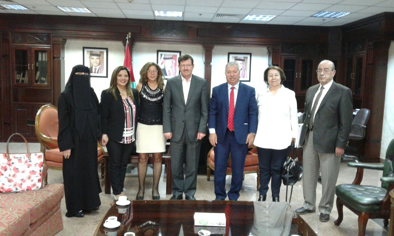 الشياب يبحث  مع رئيس المنظمة العالمية لأطباء الاسرة فرع شرق البحر الابيض المتوسط سبل تطوير التعاون في مجال اختصاص طب الاسرة .