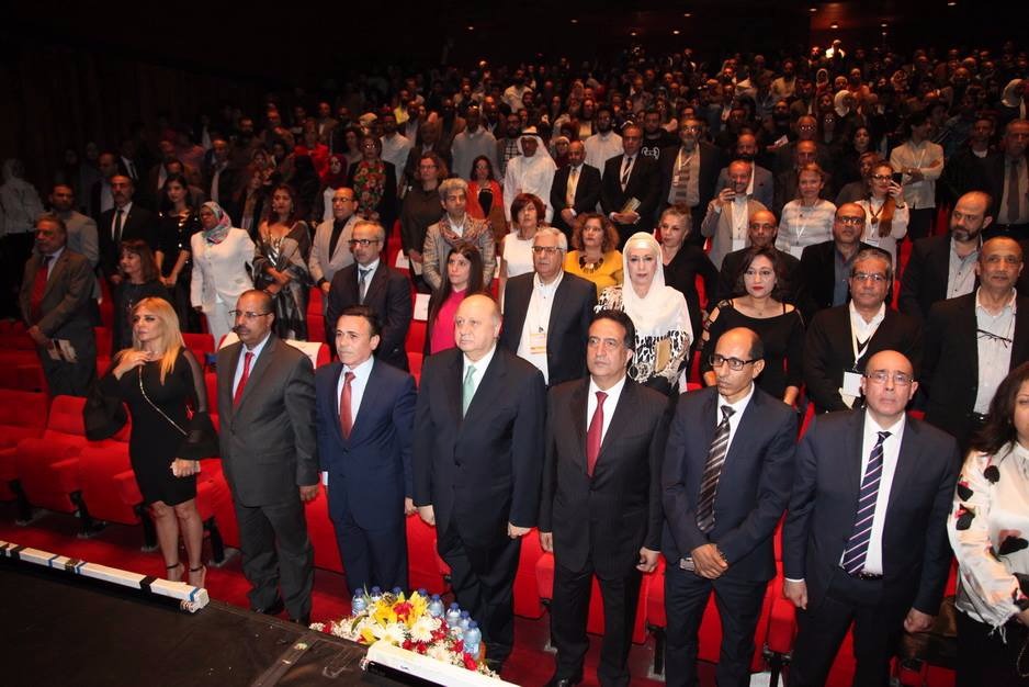 نجوم عرب وشخصيات فنية في افتتاح ليالي المسرح الحر 2018.