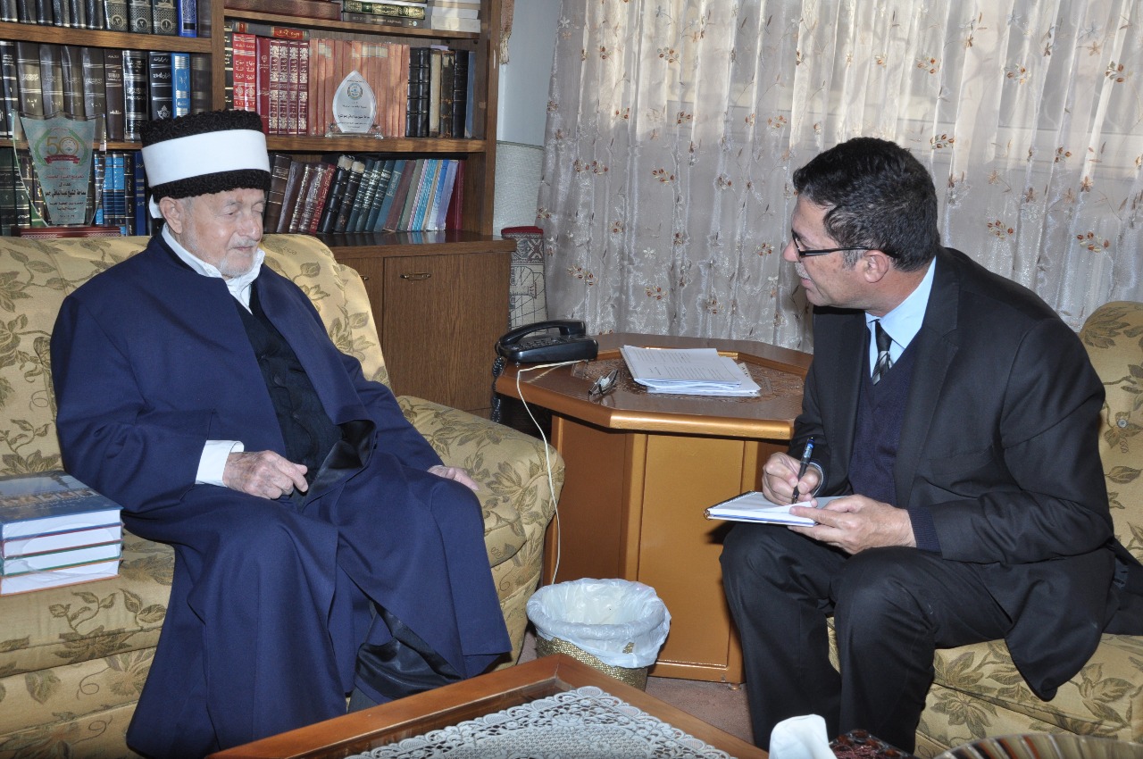 عميد الشيشان الراحل يتحدث بآخر مقابلة عن ذكريات الهجرة وعمان.