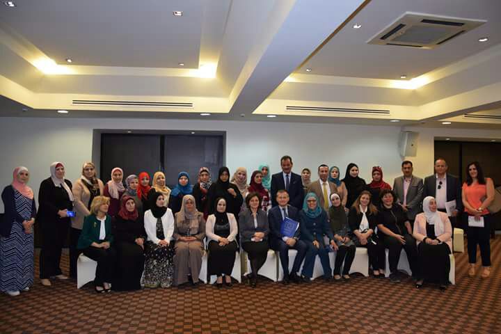 لطوف تفتتح ورشة تدريب موظفي دار آمنة لايواء النساء المعرضات للخطر.