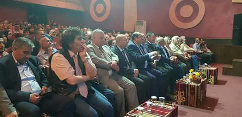 قشوع يرعى مسرحيه خلونا نايمين على مسرح عمون.