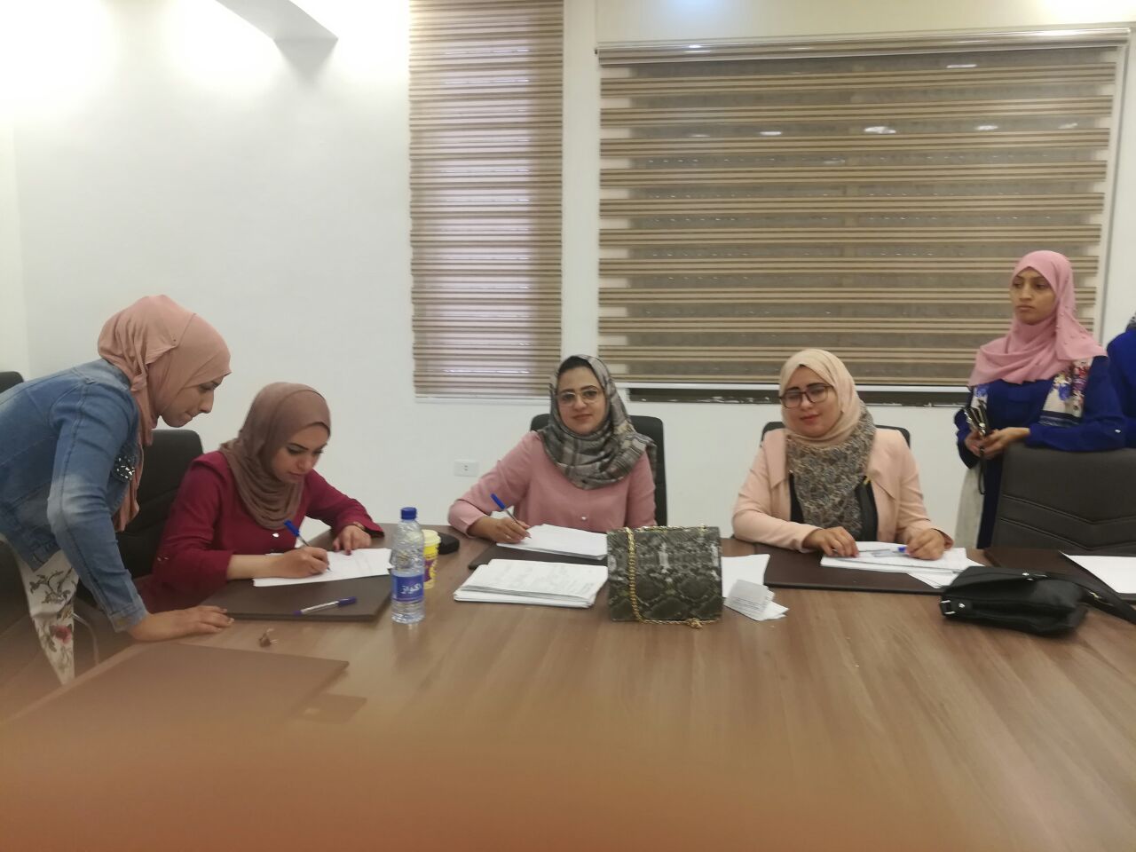 إستقبال طلبات التشغيل للفرع الانتاجي في الأغوار الشمالية الزمالية.