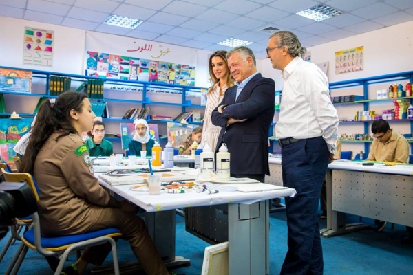 الملك و الملكة يزوران أكاديمية المكفوفين في منطقة طبربور