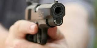 اصابة 3 أشخاص بعيارات نارية في تلاع العلي .. وضبط الجاني