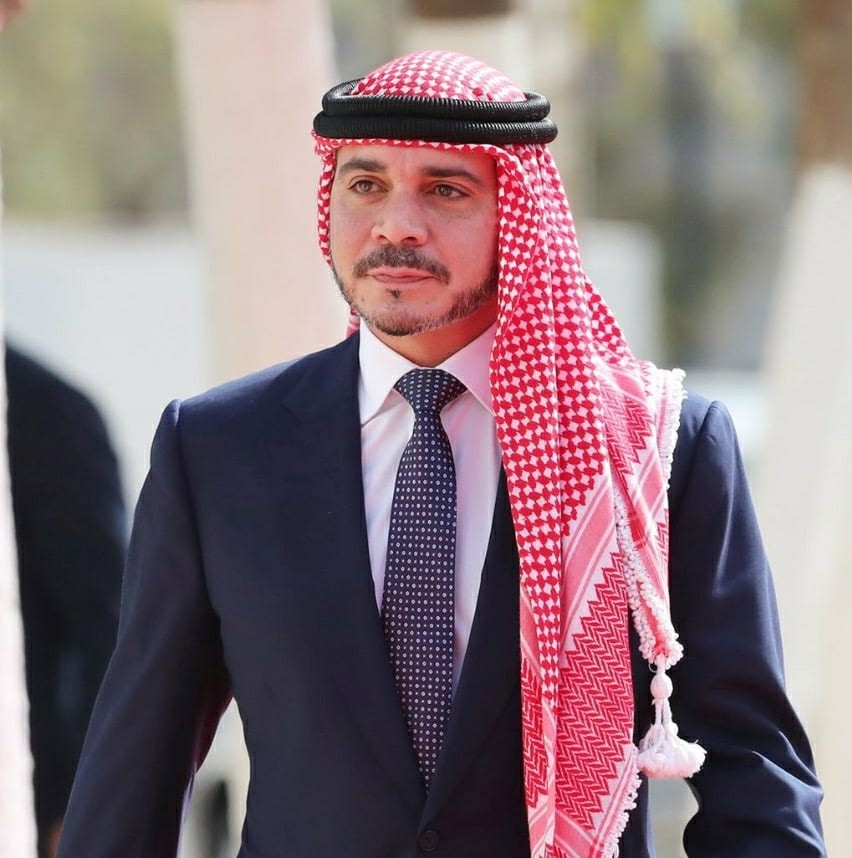 النسور يطالب بحقوقه ويناشد الامير علي !!.