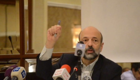 الرزاز : لا اتصالات معي بتشكيل حكومة والترشيحات على وسائل التواصل فقط