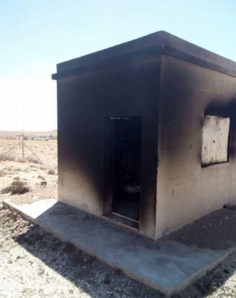 البترا : مجهولو يحرقون محطة كهربائية تابعة لبئر ماء في قرى النعيمات