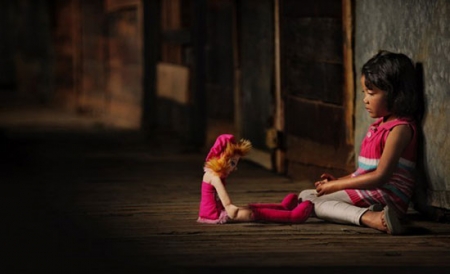 بالصور ...العثور على طفلة فقدت 11 ساعة في ام الرصاص.