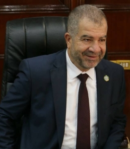 ابو السكر يستهجن عدم دعوته للتشرف باستقبال الملك في الزرقاء