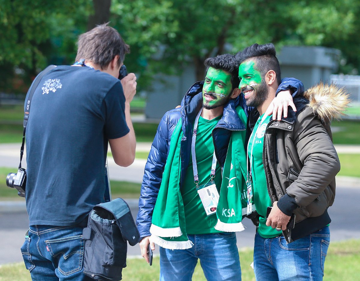صور ...جماهير السعودية قبل انطلاق مباراة  السعودية وروسيا فى كأس العالم.