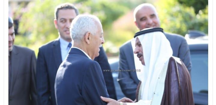 العيسوي يستقبل المهنئين بتعيينه رئيساً لـ الديوان الملكي الهاشمي.