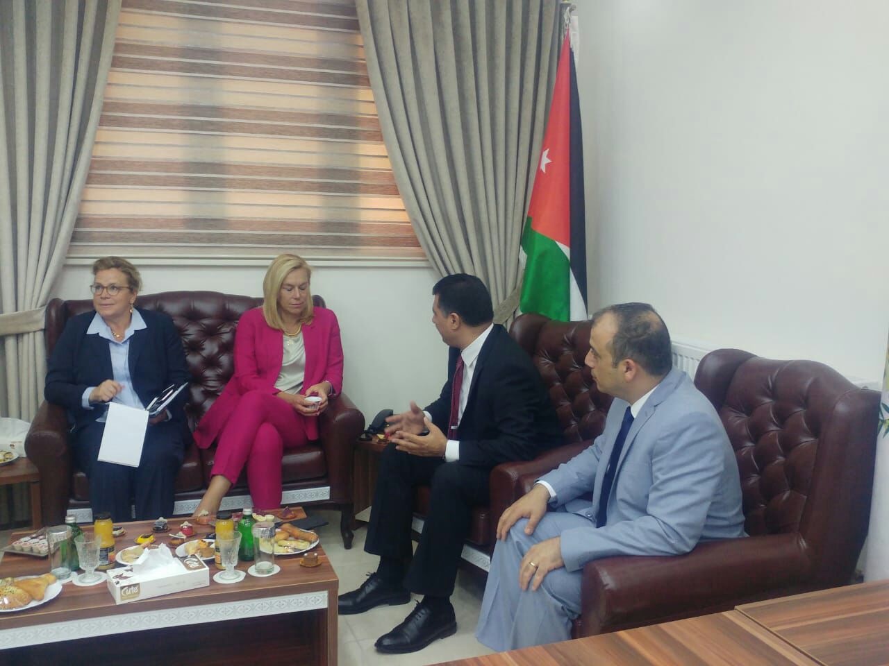 المركز الوطني للبحوث الزراعية مقراً للتعاون الأردني الهولندي في مجال الزراعة.