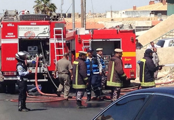 اصابتان بحريق خزان وقود داخل محطة محروقات في عمّان.