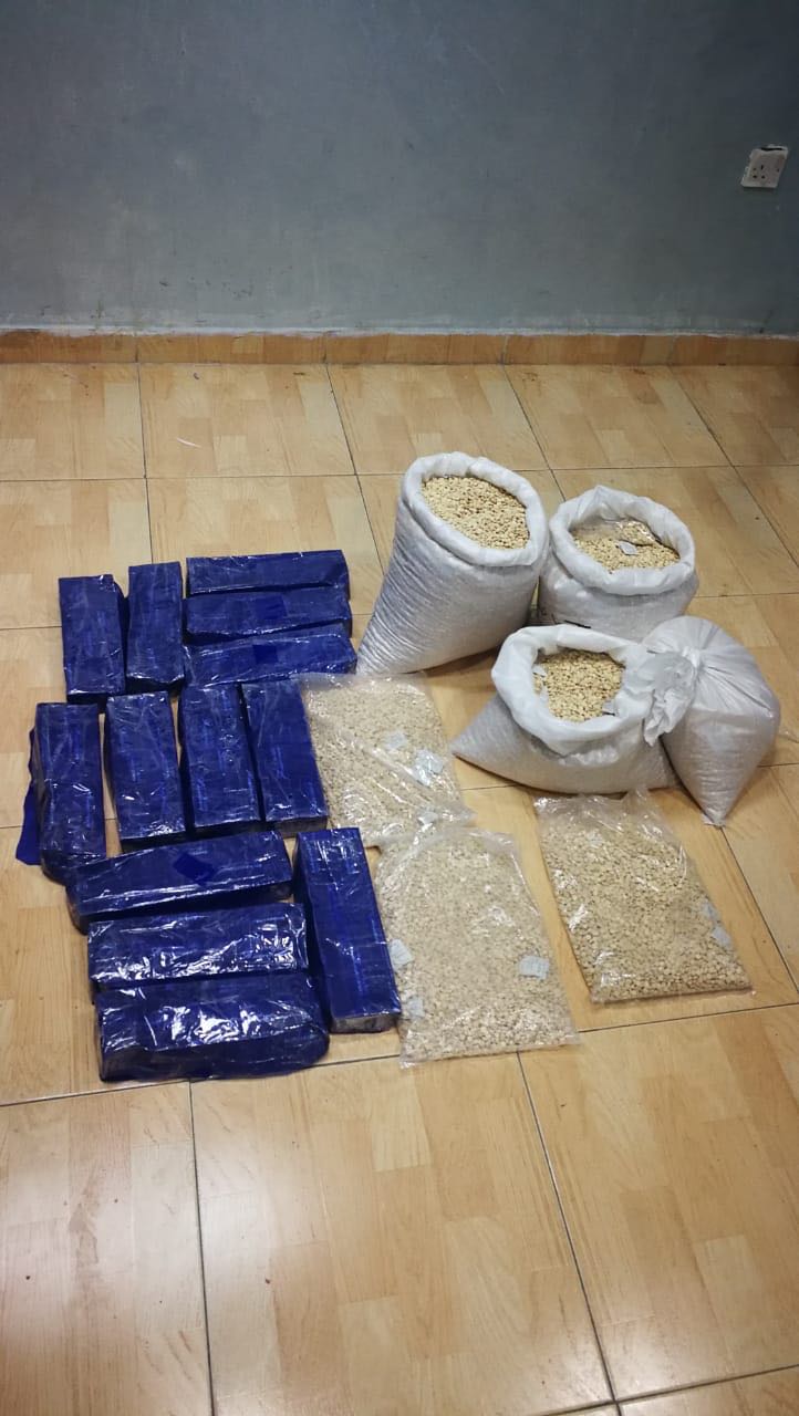 ضبط مروج مخدرات مسجل بحقه (66) اسبقية باربد