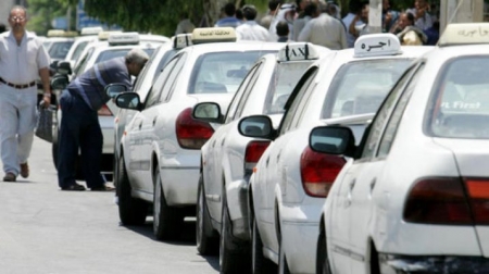 استخدام المركبات الخاصة بالأجر .. هل تحل مشكلة النقل العام؟