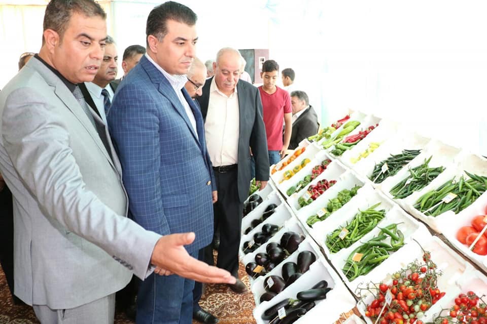 الحنيفات خلال افتتاح شركة للبذور في المفرق نعول على هذا القطاع الانتاجي.