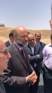 شاهد بالصورة .... الرزاز يتفقد الصحراوي