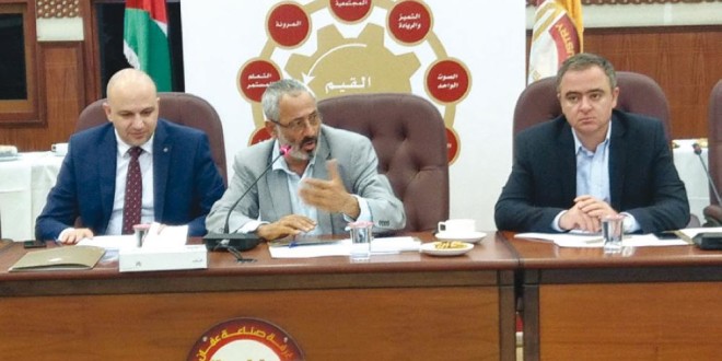 تقرير حالة البلاد يناقش السياحة والاتصالات والبنية التحتية.