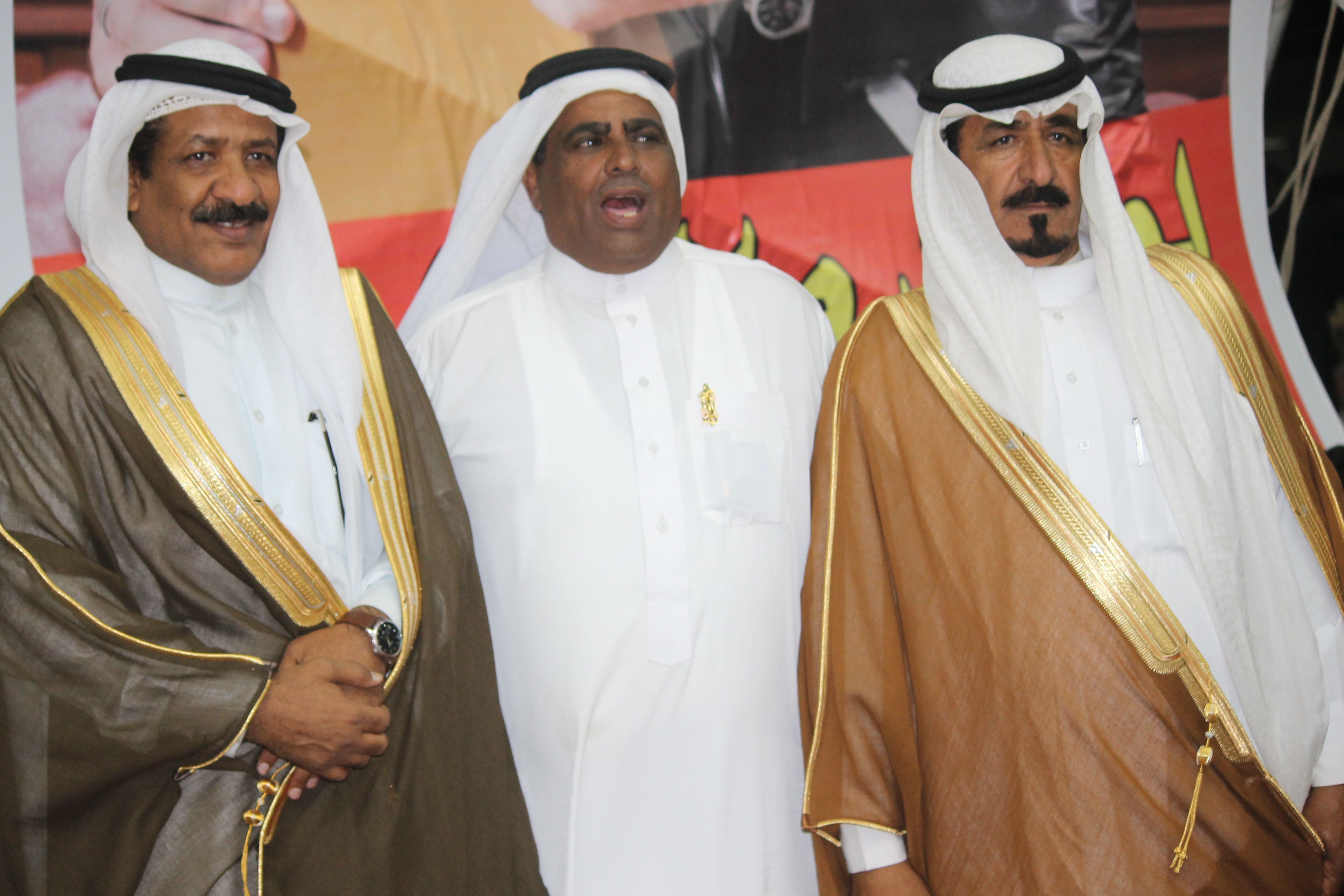 الف مبروك الزواج لــ حمزة الكعابنة.