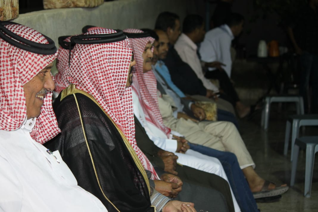 مشروع ريادي في تقديم المساعدة للمقبلين على الزواج من ابناء قبيلة بني صخر...صور.