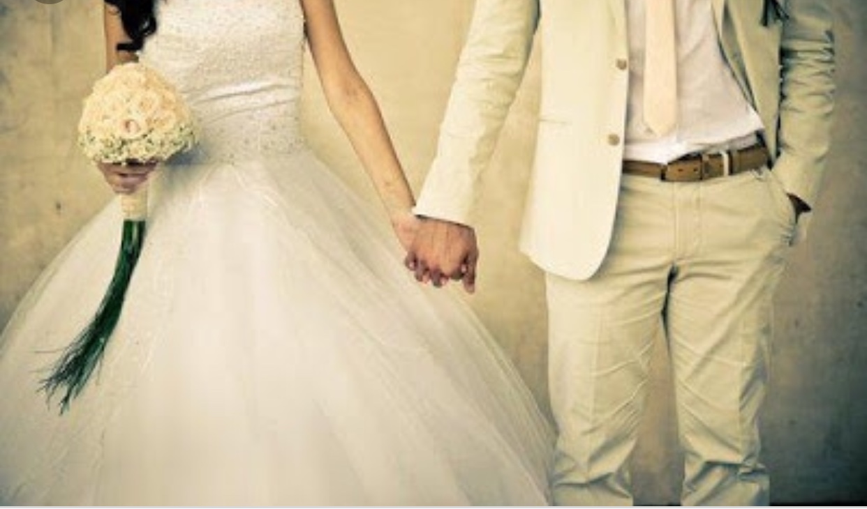 عريس يصاب بجلطه بسبب حماته بعد عرسه بأيام.