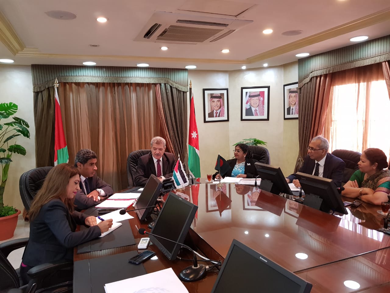 امين عام العمل يستقبل امين عام وزارة شؤون المغتربين والعمل في جمهورية بنغلادش الشعبية.