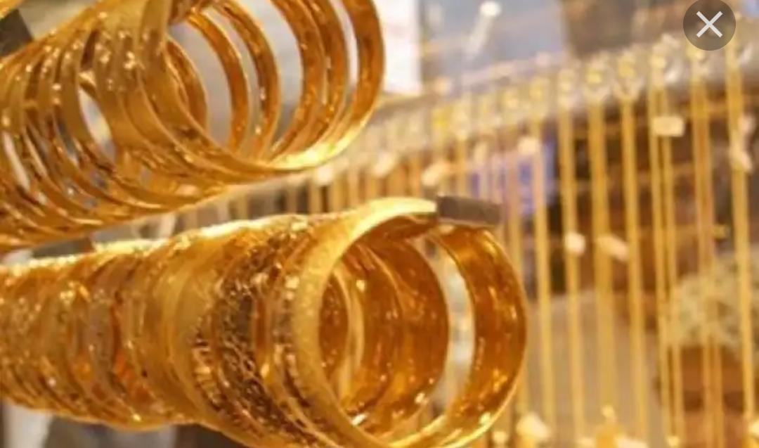 شرطة السير تضبط لص سرق مصاغ ذهبي بقيمة 3000 دينار في الزرقاء.