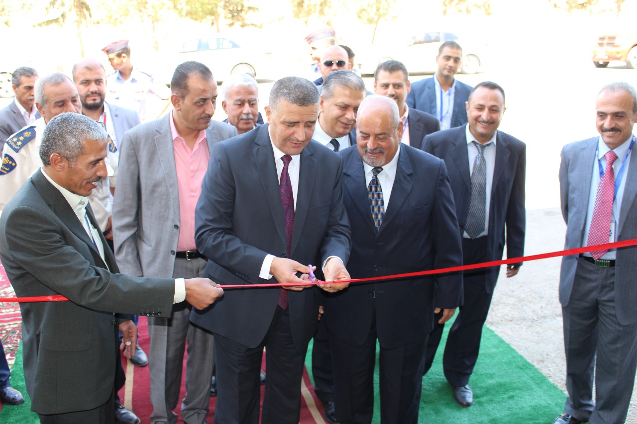 مندوبآ عن وزير العمل افتتح مدير عام مؤسسه التدريب المهني عمر قطيشات مشغل الخياطه الصناعي التدريبي...تفاصيل .