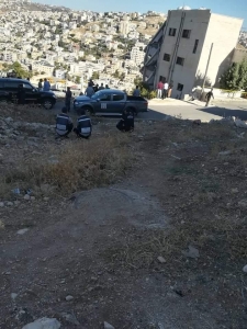 طائرة بدون طيار لاستكشاف المزيد من الجثث تحت المبنى المهدم