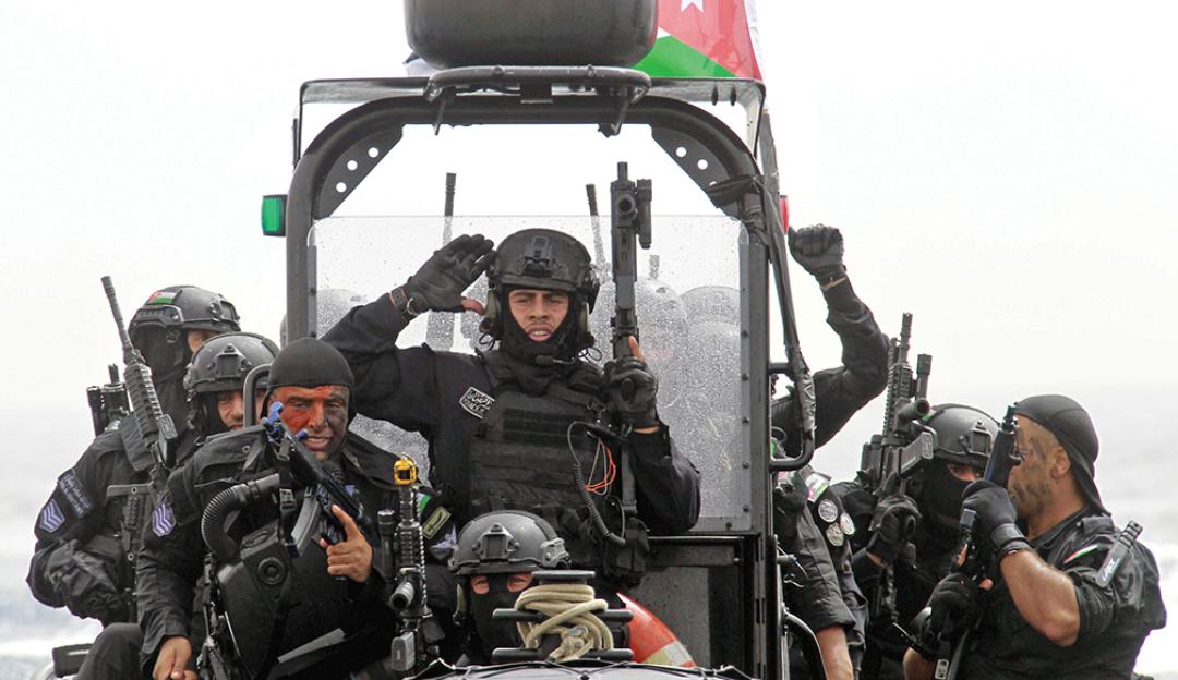 العين السابق الزبن يدين العمل الارهابي الجبان.