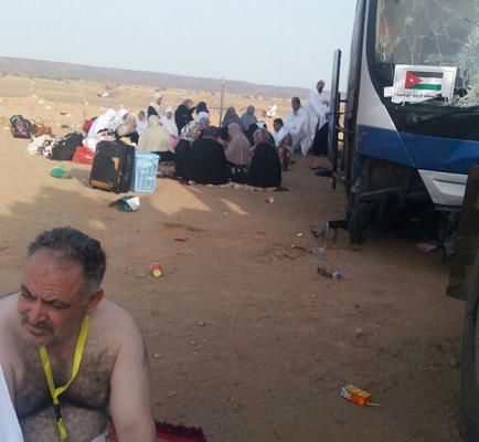 الأوقاف :حل مشكلة حجاج أردنيين تعطلت حافلتهم بمكة