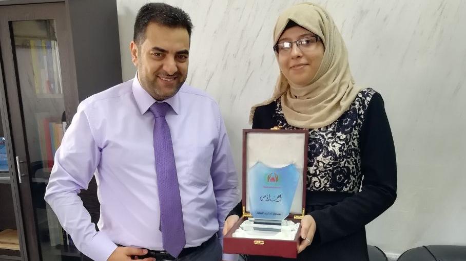 صندوق تسليف النفقه يكرم الاولى على المملكة في الفرع العلمي في امتحان التوجيهي.