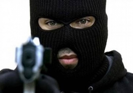 مصدر امني يوضح حقيقة التواجد الامني امام احد البنوك في اربد