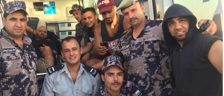 دفاع مدني الطفيلة ينقذ عدة أشخاص.