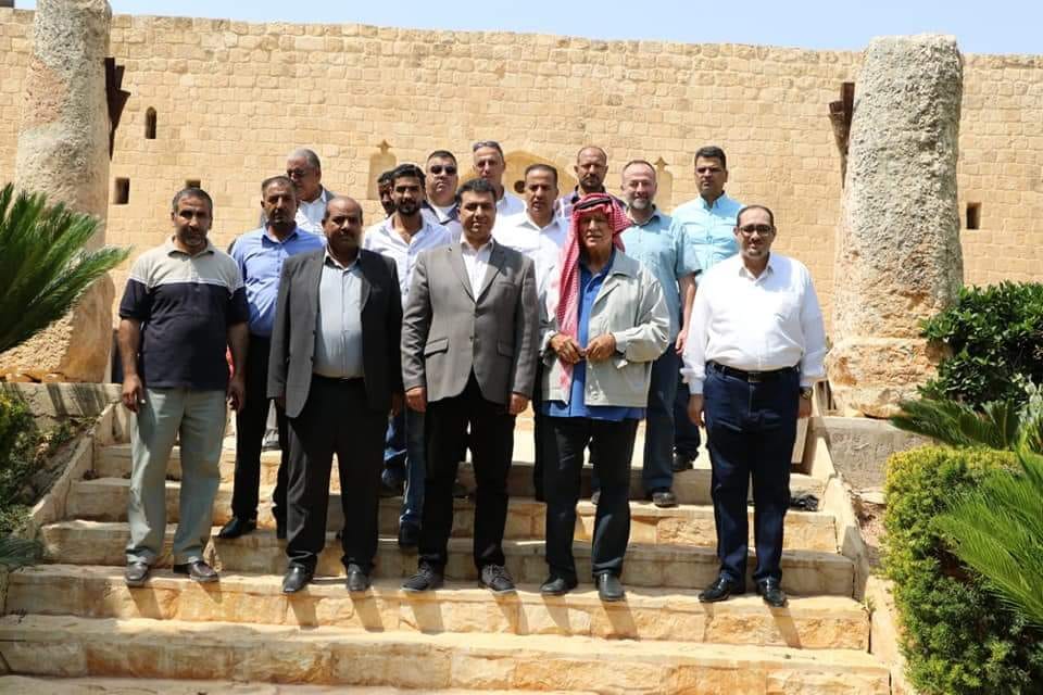 وزير الزراعه يقوم بجوله تفقديه لمنطقة سيل حسبان بلواء ناعور.