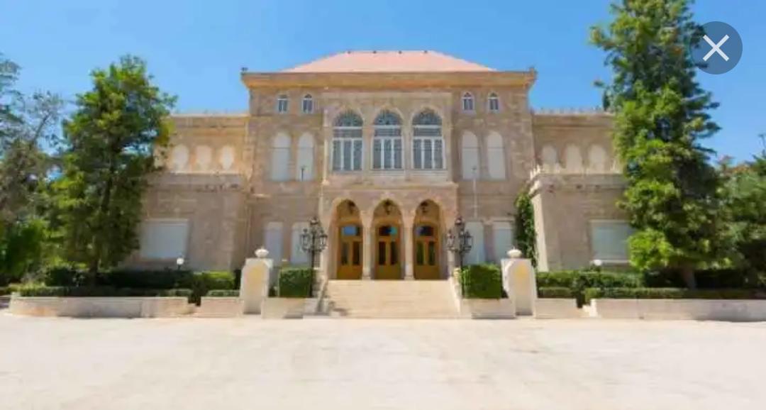 إحالة موظف الديوان الملكي حسين العدوان إلى الاستيداع.