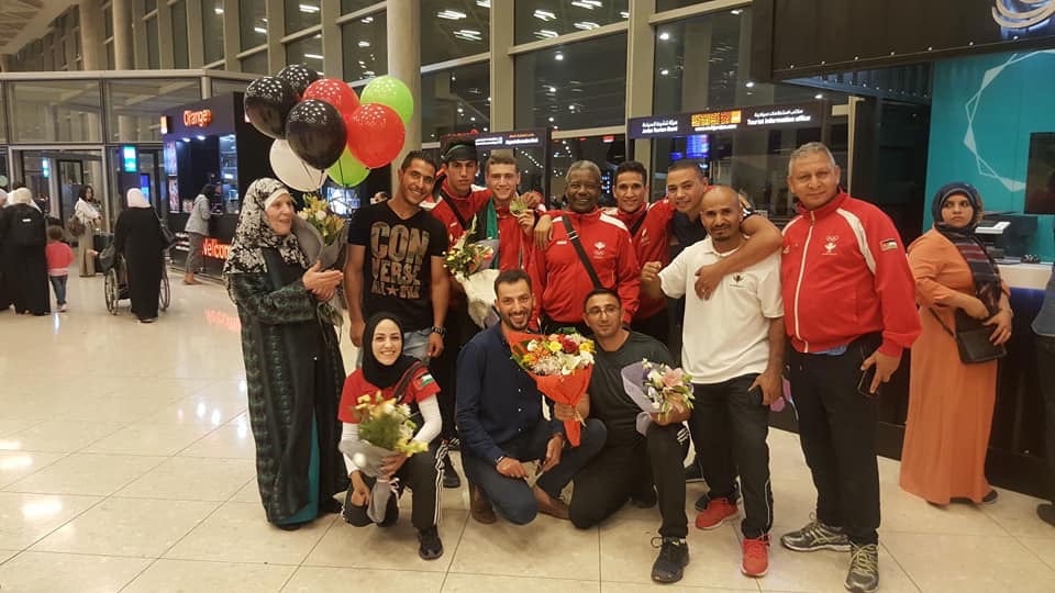 استقبال حافل للمنتخب الوطني للملاكمة بعد ميدالية سمرين التاريخية ببطولة العالم للشباب...صور.