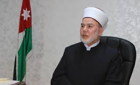 عاجل: قاضي القضاة: الحكومة تستجيب لمطالب موظفي المحاكم الشرعية ودائرة قاضي القضاة وترفع حوافزهم المالية بدءاً من مطلع العام المقبل
