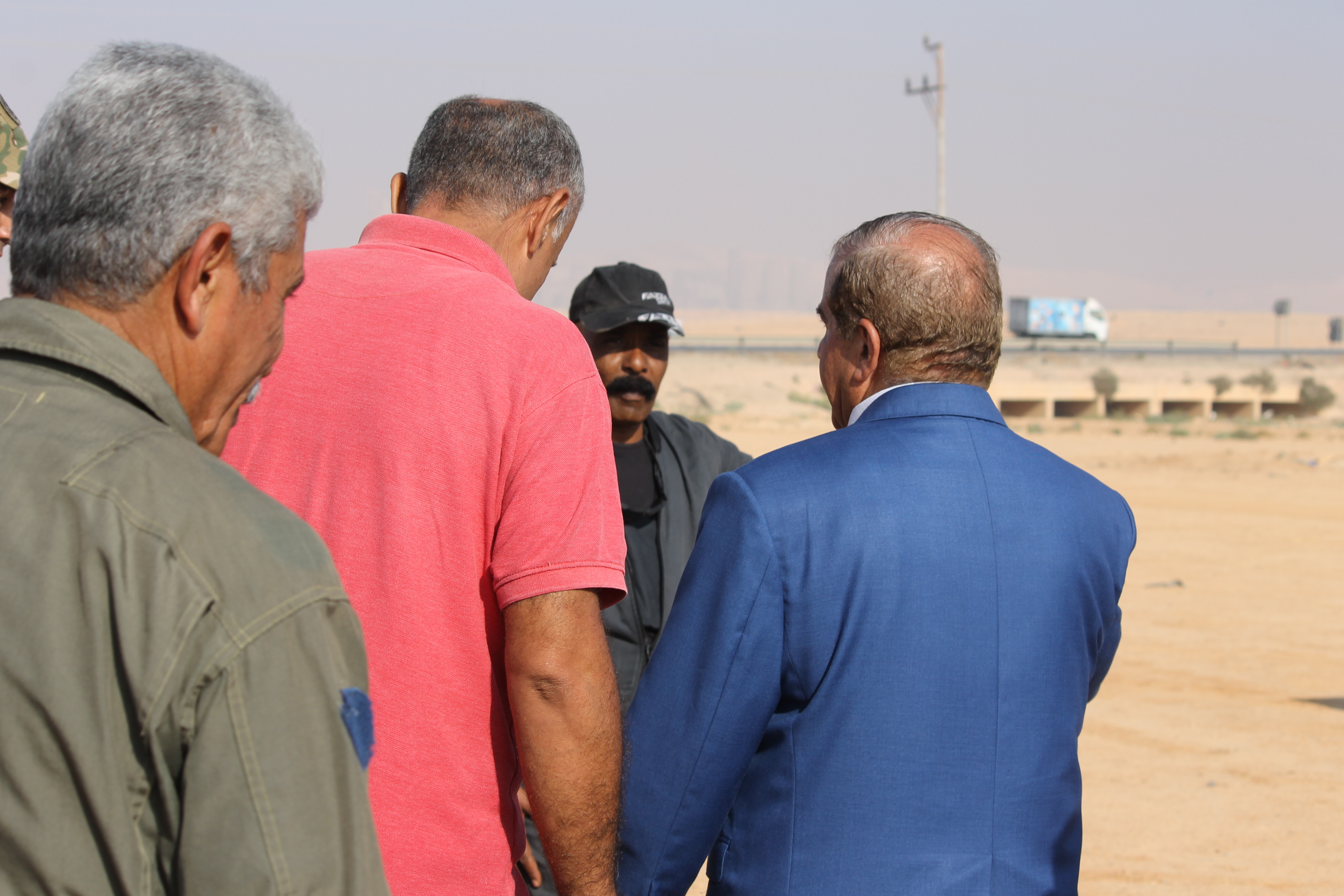 شاهد ماذا كتب العين الفريق الركن م غازي الطيب عن رفقاء السلاح القوات الخاصةالقفز الحر...صور.