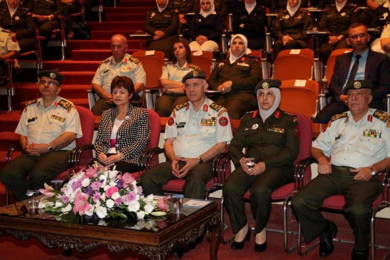 الخدمات الطبية الملكية تطلق حملة  التمريض الآن .